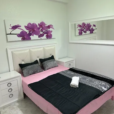 Luxor Apartment *